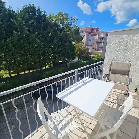아파트 4 Pers A Avec Balcon Et Parking Proche Du Chay - Fr-1-550-89 *